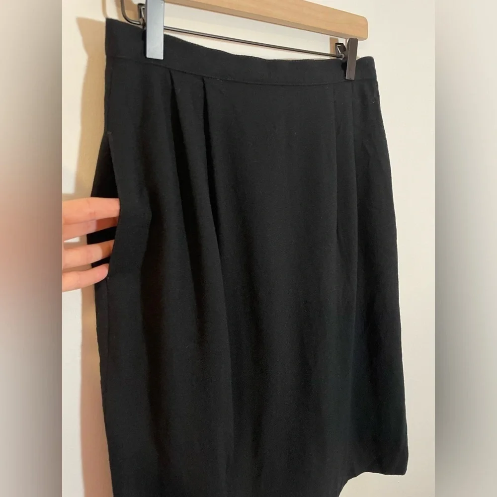 Vintage Black 100% Wool Fully Lined Pencil Skirt, Size 12, Has Pockets!